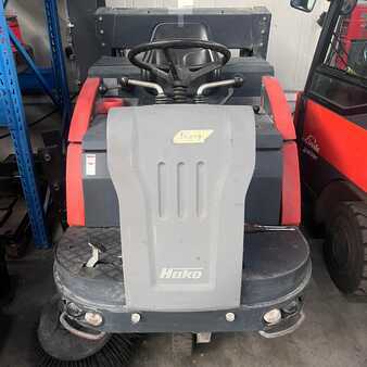 Aufsitz-Kehrsaugmaschine 2010  Hako Jonas 1200D (1)