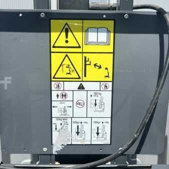 JLG 20MVL