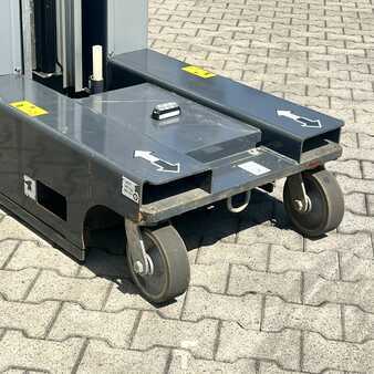 JLG 20MVL