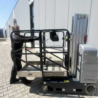 JLG 20MVL