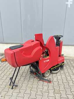 Scrubber Dryer 2017  RCM Elan 732 (11)