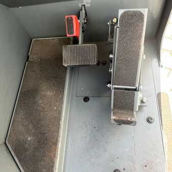 Ride On Vacuum Sweeper 2012  RCM S20 (13)
