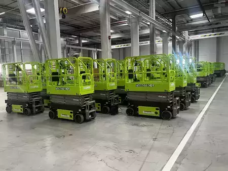 Plataformas articuladas 2026  Zoomlion ZA14J Articuletid Diesel 4WD 20piece NEW, 20db  új (8)