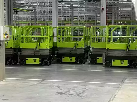 Levantamento tesoura 2026  Zoomlion ZS0808AC-Li, Li-ion, NEW, 8m/10m, OllósSzemelyEmelő (15)