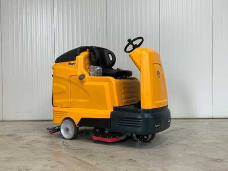 Ride On Sweeper 2023  Hippo AR-S10 (1)