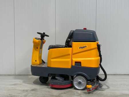 Ride On Sweeper 2023  Hippo AR-X9 (2)