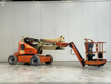 Podnośnik przegubowy  JLG M450AJ (1)