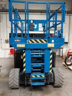 Levantamento tesoura 2016  Genie GS4069DC (2)