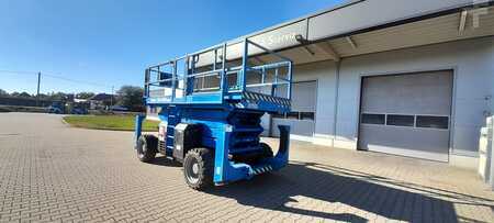 Pracovní plošina s nůžkovým zdvihem 2016  Genie GS4390RT (2)