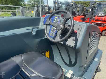 Ride On Vacuum Sweeper 2021  Nilfisk CS 7010 (4)