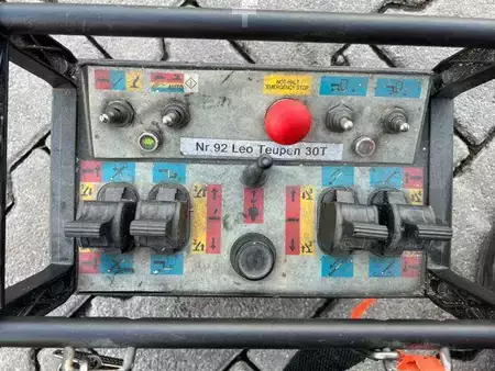 Trailer platform 2015  Teupen LEO 30T / 2.128h / 30m Arbeitshöhe (12)