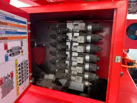 Trailer platform 2015  Teupen LEO 30T / 2.128h / 30m Arbeitshöhe (20)