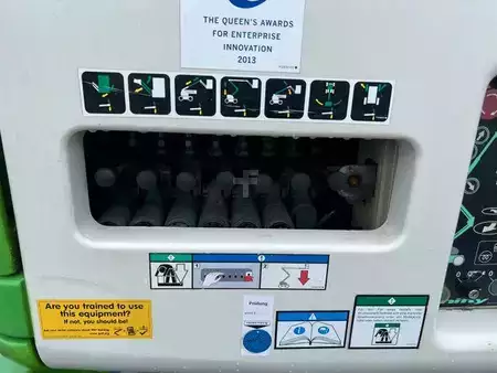 Articulated Boom 2014  Niftylift HR17 Hybrid 4X4 / 1.417h / 17m Arbeithöhe (17)