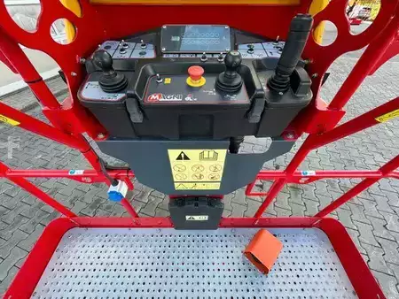 Kloubová pracovní plošina 2024  Magni EAB22RT 4x4 / 22m / nur 5h! / 2024 (12)