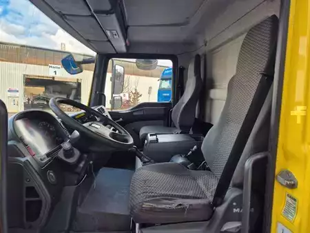 Plataforma sobre camión 2007  MAN TGL 8.150 4x2 Bison Palfinger TKA 30 (15)