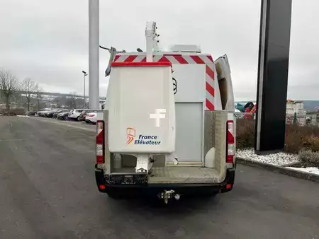 Plošina na nákladním automobilu 2016  Renault Master 2.3 dCi / France Elevateur 121FCC, 12,5m (6)