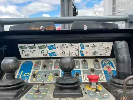 Nacelle articulée 2013  Manitou 280 TJ / Arbeitshöhe: 28m / 4x4 (12)