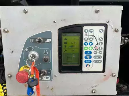 Nacelle articulée 2013  Manitou 280 TJ / Arbeitshöhe: 28m / 4x4 (16)