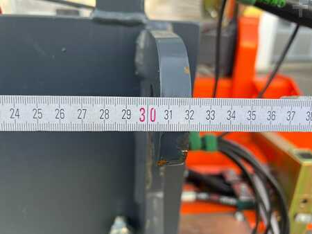 Fejemaskiner 2023  Bema 20 BK Kehrmaschine / Kramer 5040 / 2023 / NEU (10)