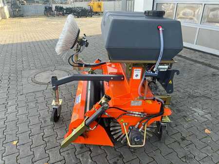 Fejemaskiner 2023  Bema 20 BK Kehrmaschine / Kramer 5040 / 2023 / NEU (5)