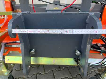 Fejemaskiner 2023  Bema 20 BK Kehrmaschine / Kramer 5040 / 2023 / NEU (9)