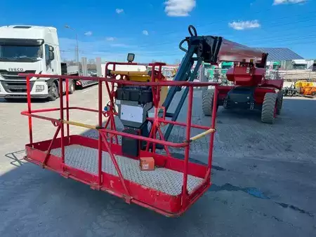 Nacelle articulée 2021  Magni DTB 28 RT 4x4 / 28,5m / 454kg / nur 1.388h (9)