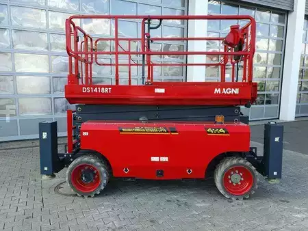 Nacelle à ciseaux 2023  Magni DS1418RT / 2023 / 14,3m / nur 88h! (2)