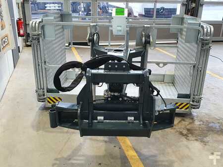 Sonstige - Magni Arbeitskorb 4.5 drehbar ausziehbar / 500 kg / NEU (10)