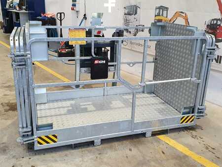 Sonstige - Magni Arbeitskorb 4.5 drehbar ausziehbar / 500 kg / NEU (4)