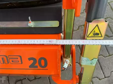 Máquina barredora 2023  Bema 20 BK Kehrmaschine / Kramer 5040 / 2023 / NEU (11)