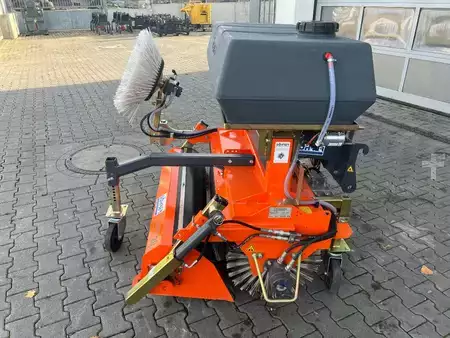 Máquina barredora 2023  Bema 20 BK Kehrmaschine / Kramer 5040 / 2023 / NEU (5)