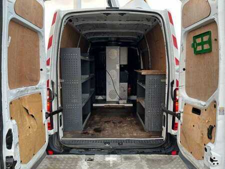 Piattaforme autocarrate 2016 Renault Master 2.3 dCi / France Elevateur 121FT, 12m (8)