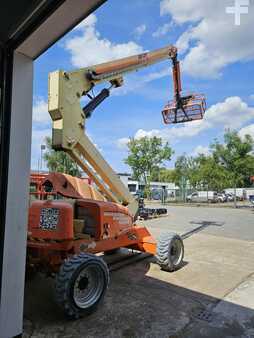 Knikarmhoogwerker  JLG M600JP (3)