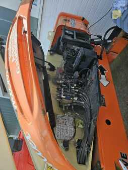 Knikarmhoogwerker  JLG M600JP (4)