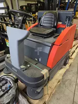 Zametací sací stroj 2025  Hako Sweepmaster B980 RH (1)