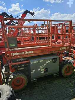 Scissor lift 2017 Skyjack SJ6832RT (1)