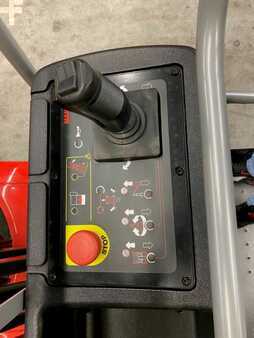 Henkilönostimet 2025  Manitou 100VJR (4)