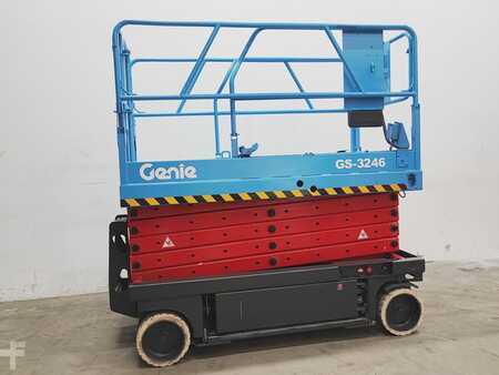 Plataforma Tijera 1999  Genie GS3246 (2)