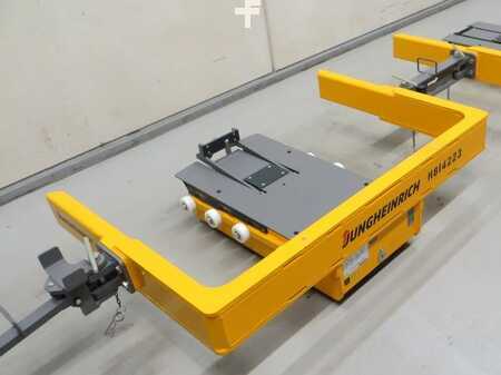  2016  [div] GTE 106 (3)