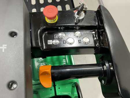 Ollós munka emelvény 2024  HANGCHA CJD02 (6)