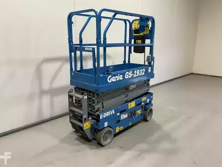 Scherenarbeitsbühne 2022  GENIE GS-1932 (3)