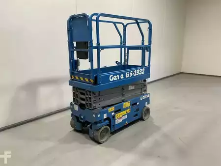 Scherenarbeitsbühne 2022  GENIE GS-1932 (5)