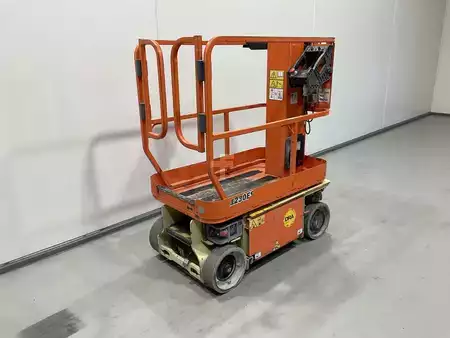 Schaarhoogwerker 2015  JLG 1230ES (2)