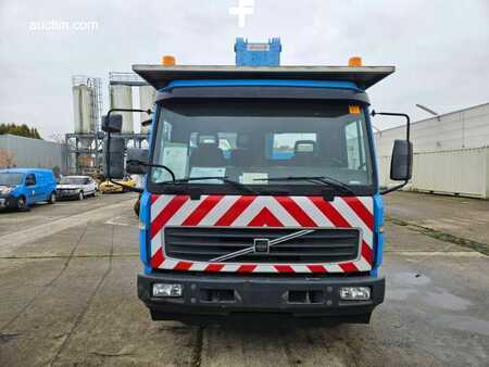 Kamion emelvény 2006 Volvo FL6L 11.19 Voorzien van hoogtewerker ESDA (4)