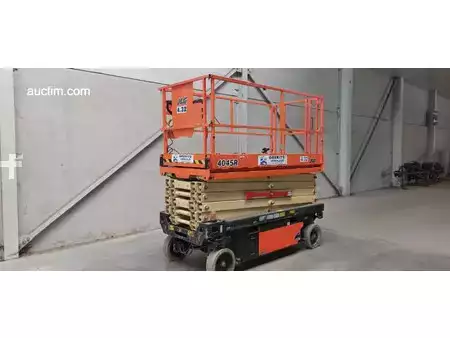 Piattaforme aeree a pantografo 2019  JLG 4045R (2)