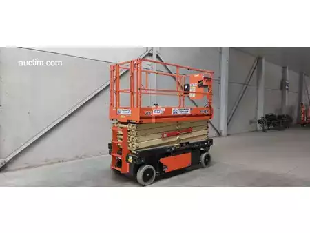 Piattaforme aeree a pantografo 2019  JLG 4045R (6)