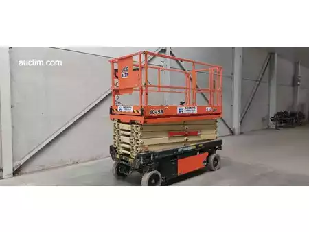 Saksinostimet 2019  JLG 4045R (1)
