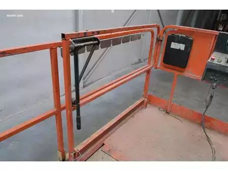 Scissor lift 2015  JLG 4069LE (2)