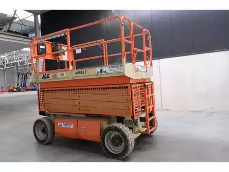 Scissor lift 2015  JLG 4069LE (3)