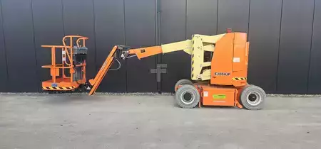 Articulating boom 2014  JLG E300AJP (2)